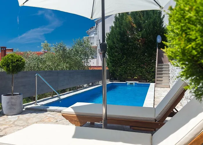 Lukmara Krk * קרק