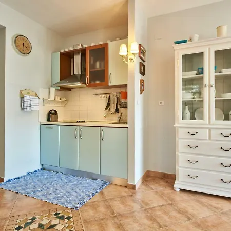 Lukmara Krk * Krk Town