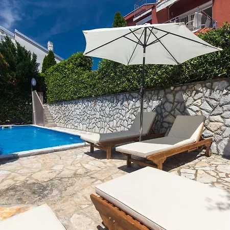 Lukmara Krk Apartment *