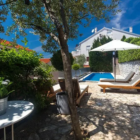 Lukmara Krk Apartment